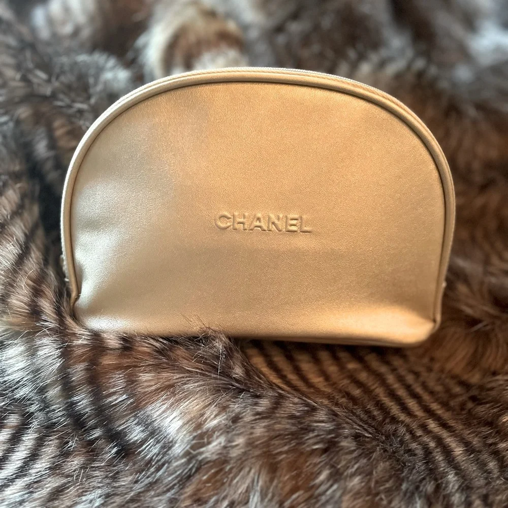 CHANEL Beauty Cosmetic Bag NWOT - Picture 5 of 8